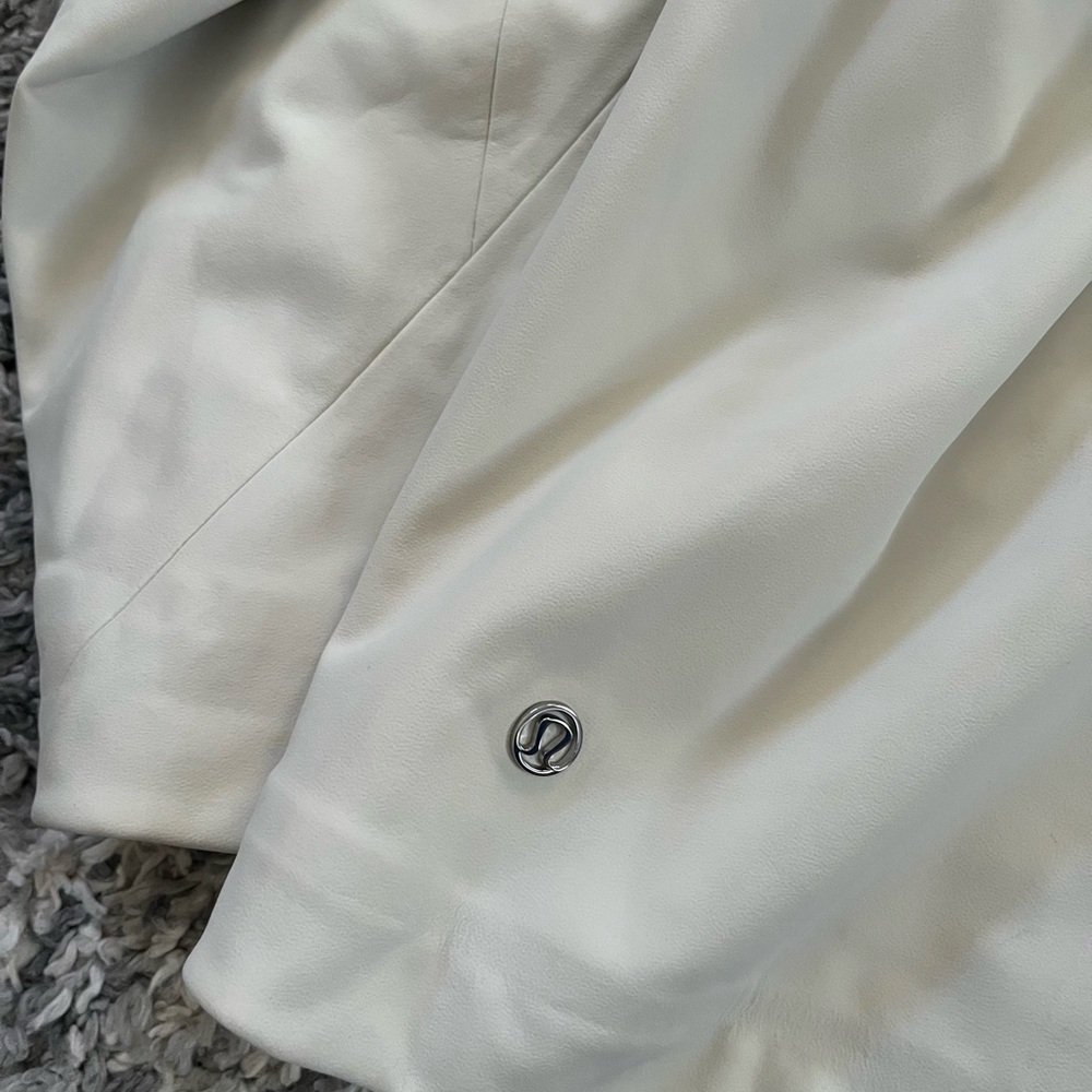 LULULEMON ATHLETICA Women’s RepelShell Cinch-Back Rain Jacket Light Ivory SZ 14 - Picture 9 of 10